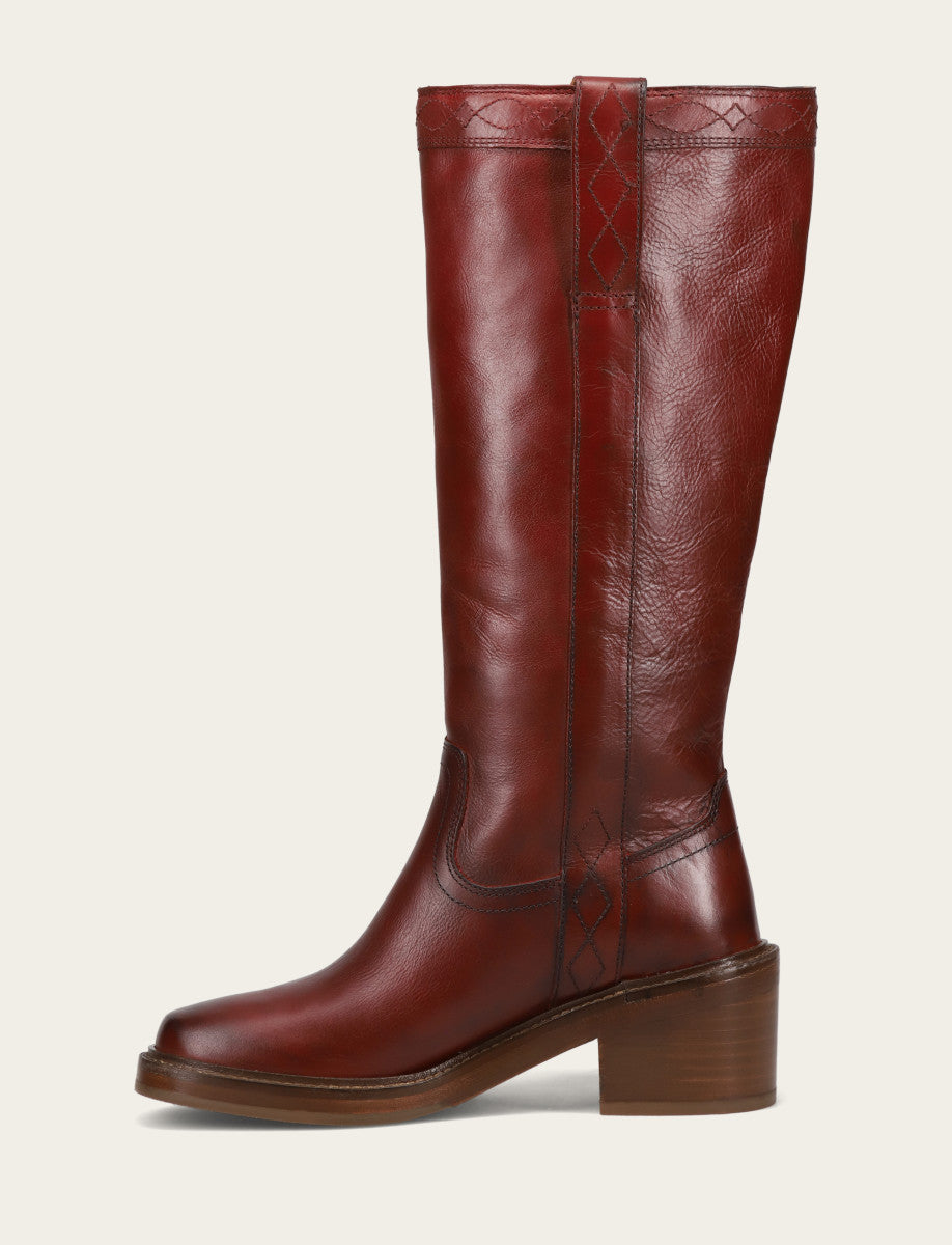 Women's Merlot Kate Pull On Wide Calf Boot - Merlot