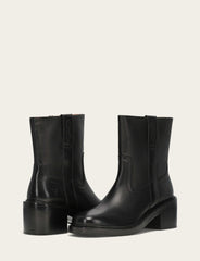 Women's Black Kate Short Inside Zip Boot - Black