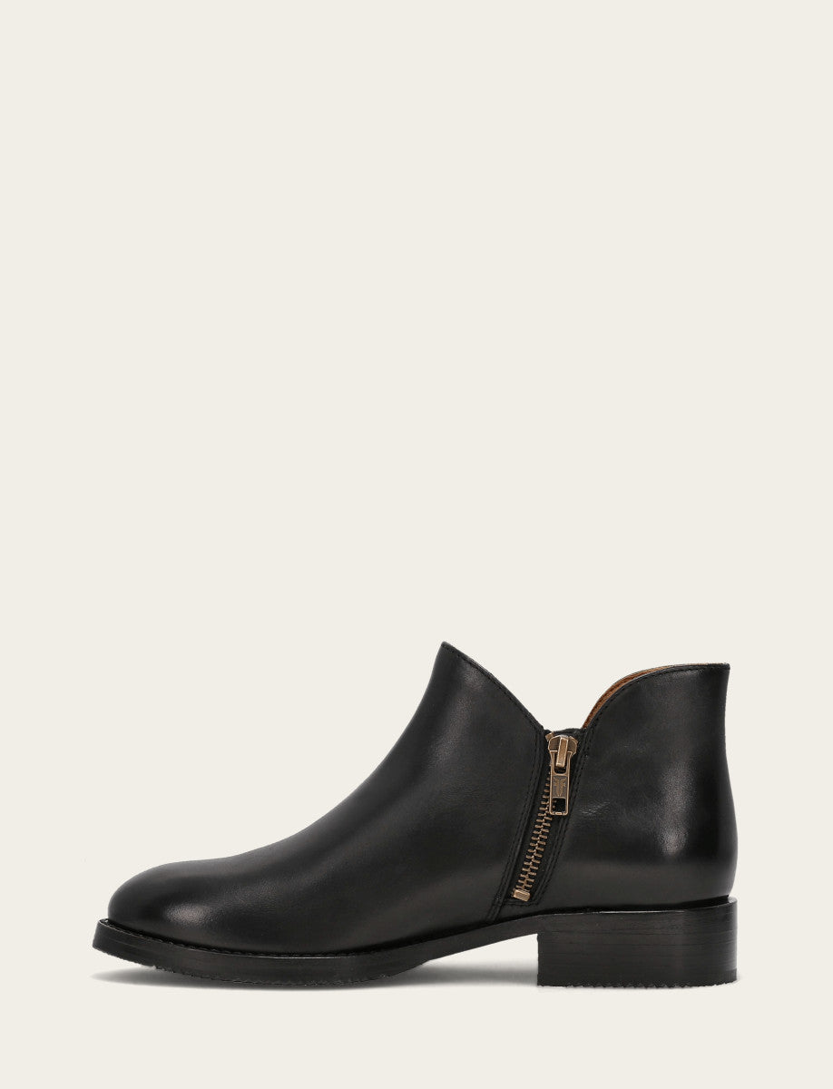 Women's Black Melissa Shootie 2 Boot - Black