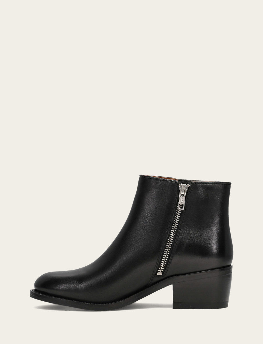 Women's Black Carson 2 Piping Booties - Black