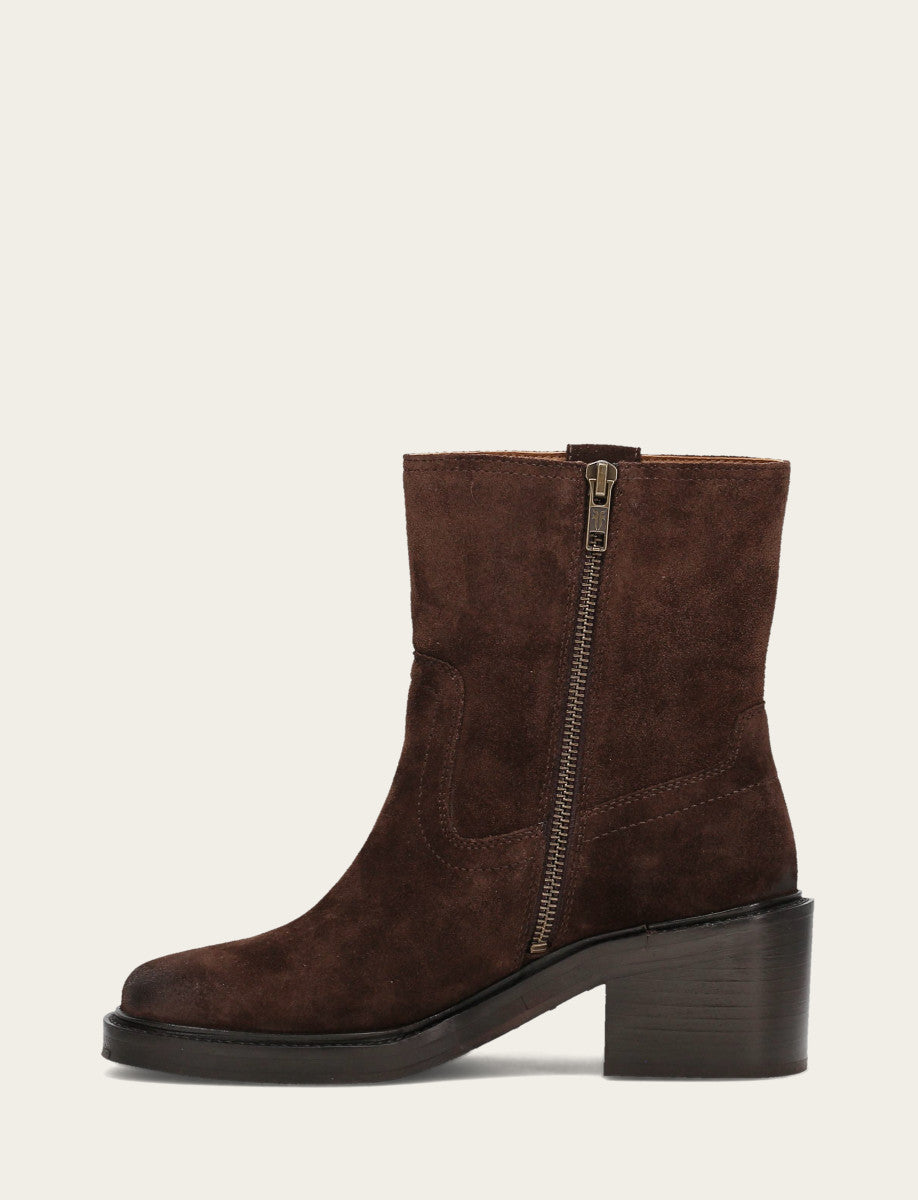 Women's Chocolate Kate Short Inside Zip Boot - Chocolate