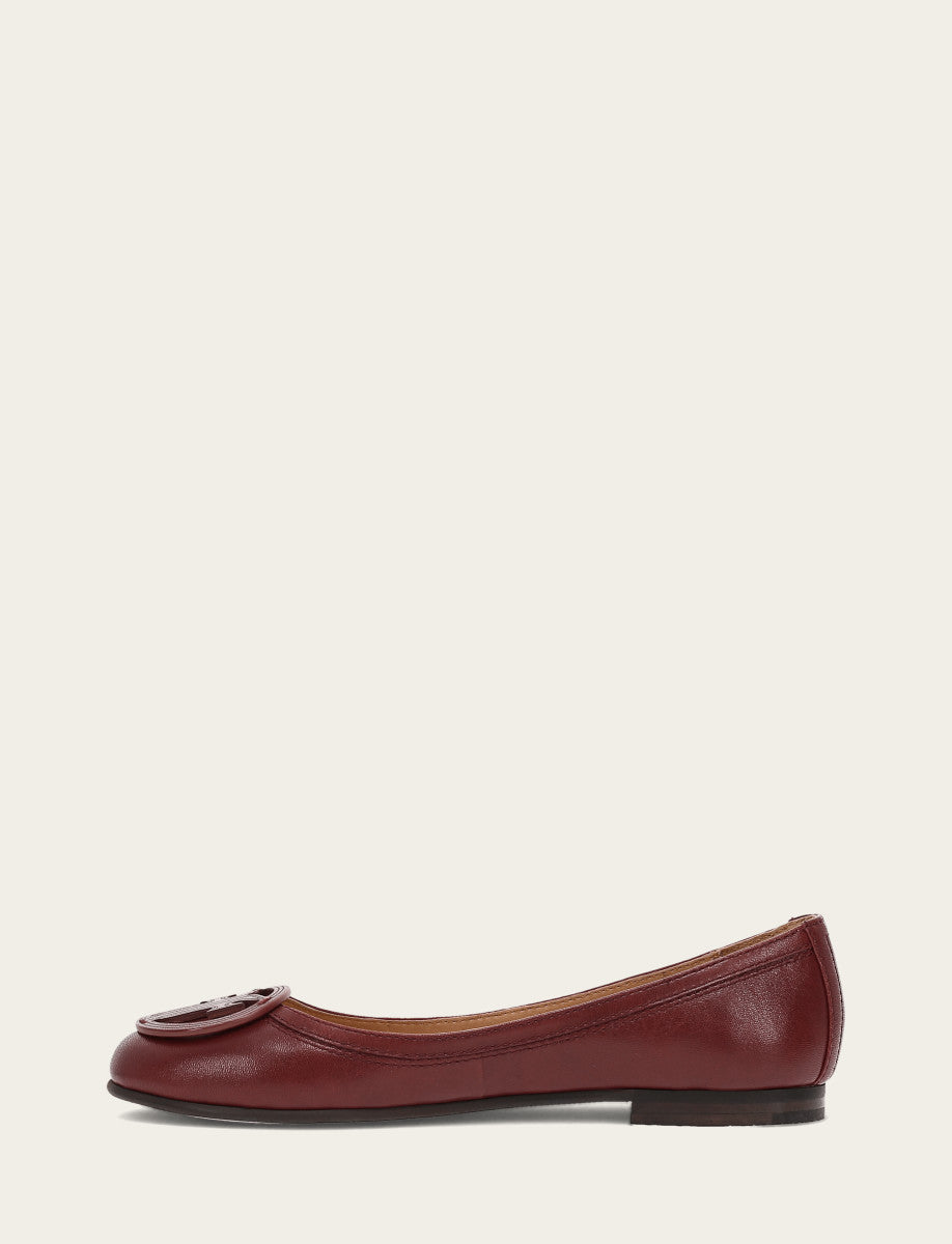 Women's Cranberry Carson Logo Ballet Shoe - Cranberry
