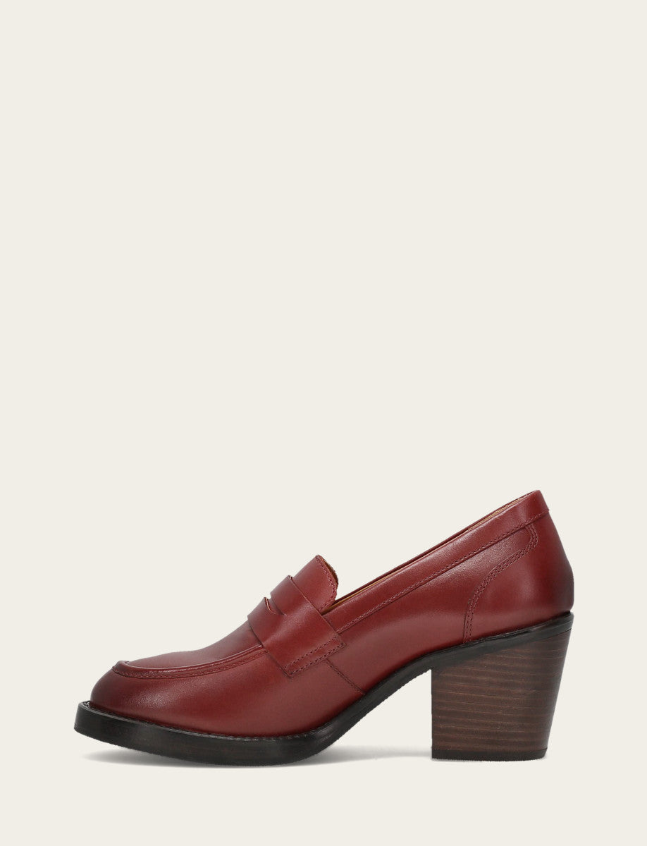 Women's Cranberry Rylee Loafer - Cranberry