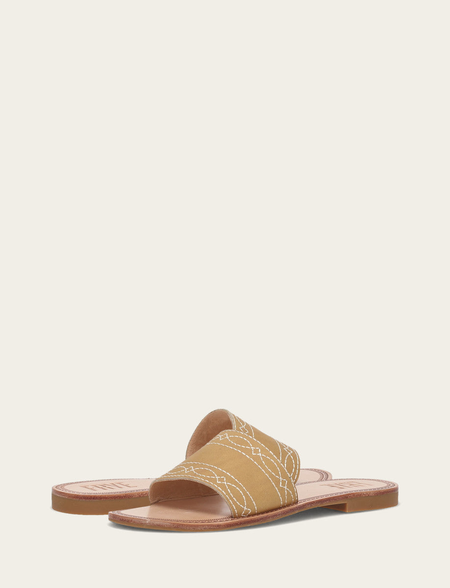 Women's Banana Ava Woodstock Slide Sandals - Banana