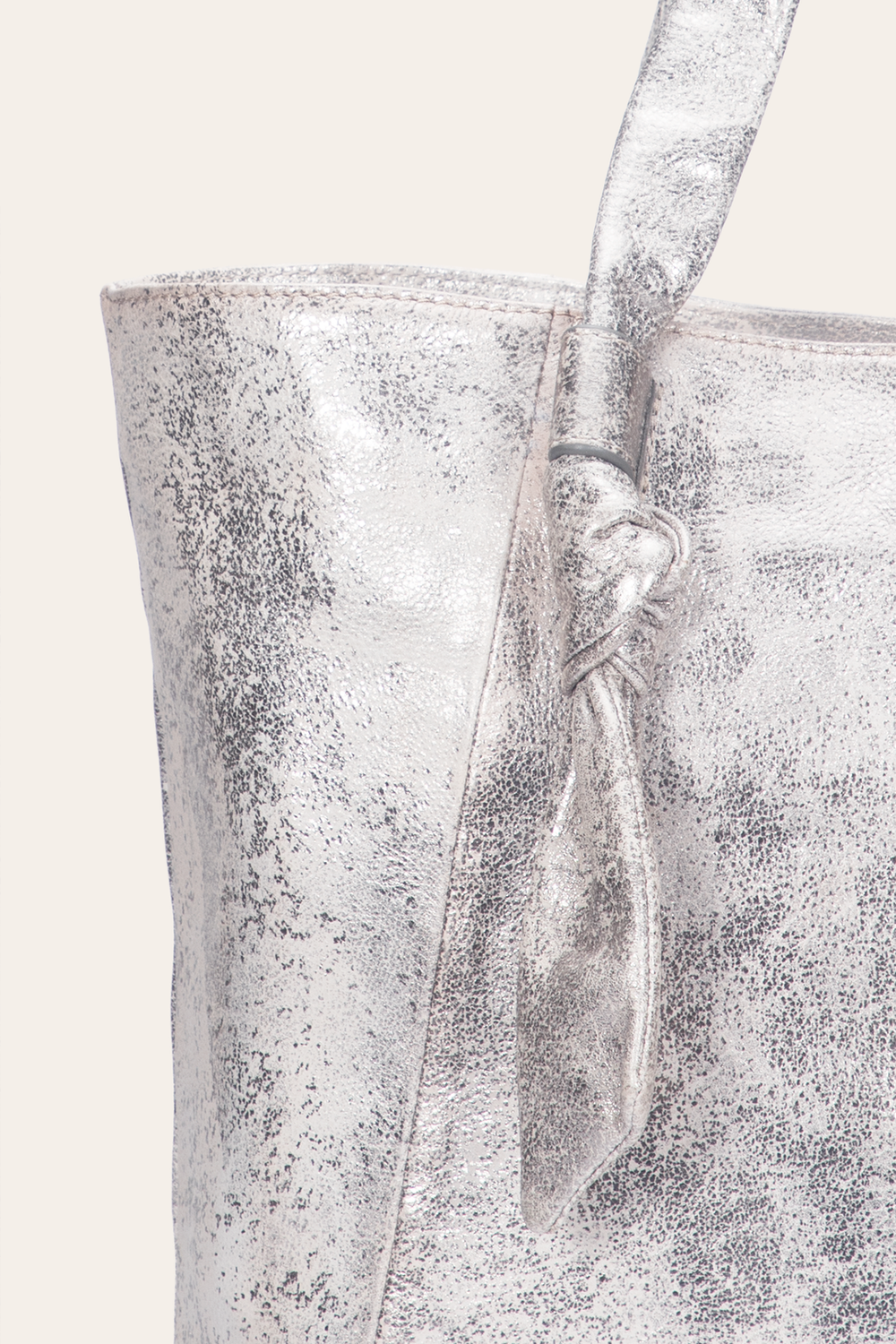 Women's Nora Knotted Tote Bag - Cream Metallic
