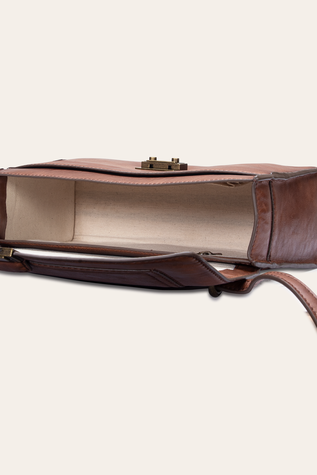 Alex Cognac Flap Shoulder - Cognac