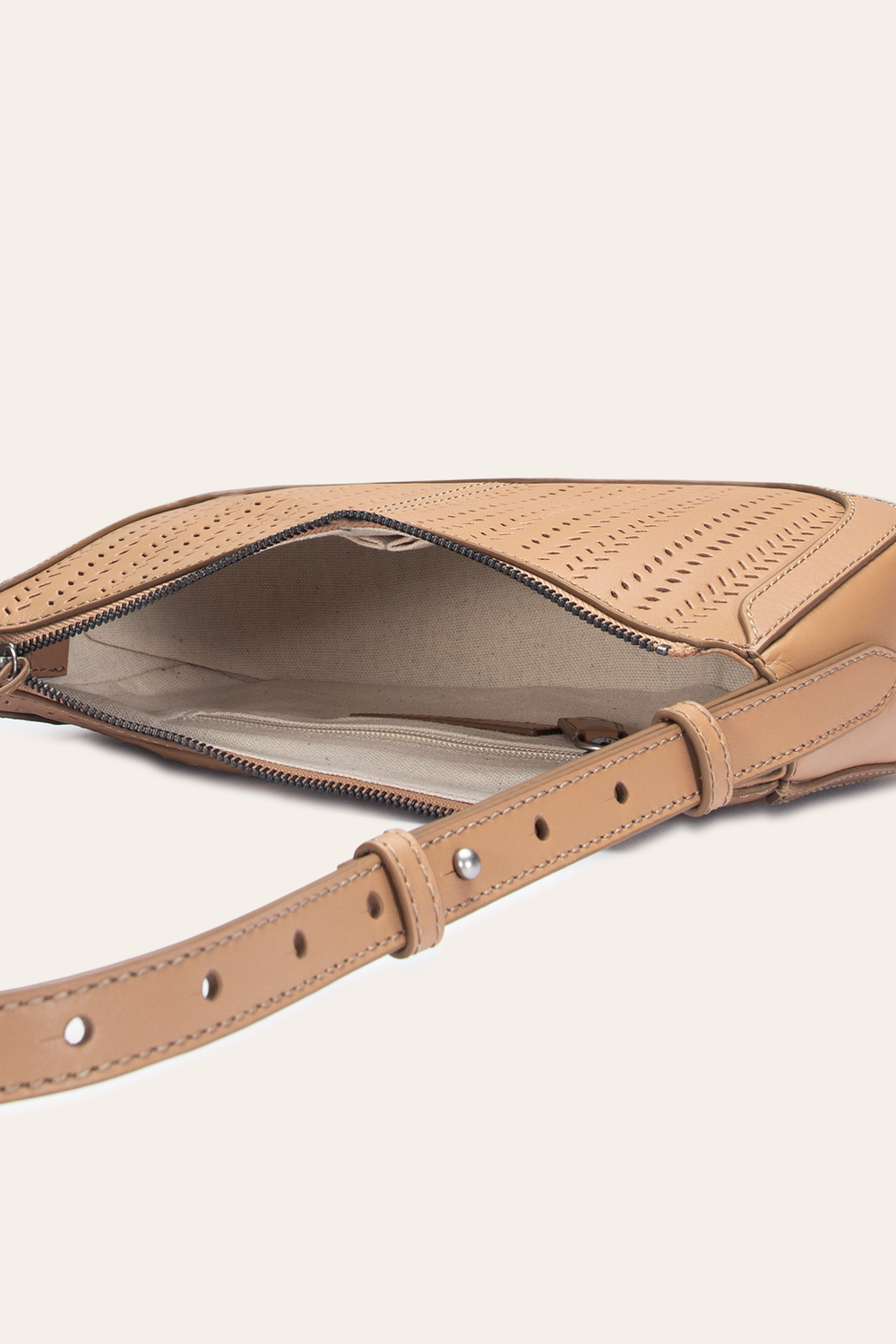 Stella Baguette in Beige - Beige