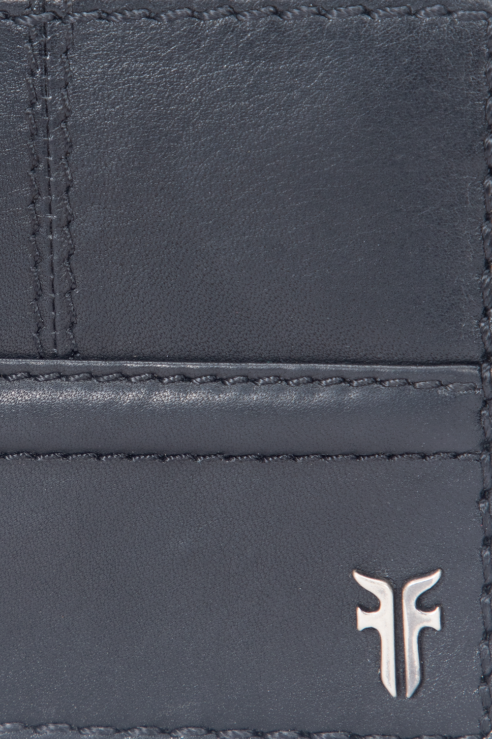 Nash Black Bifold With Foldout Cc - Black