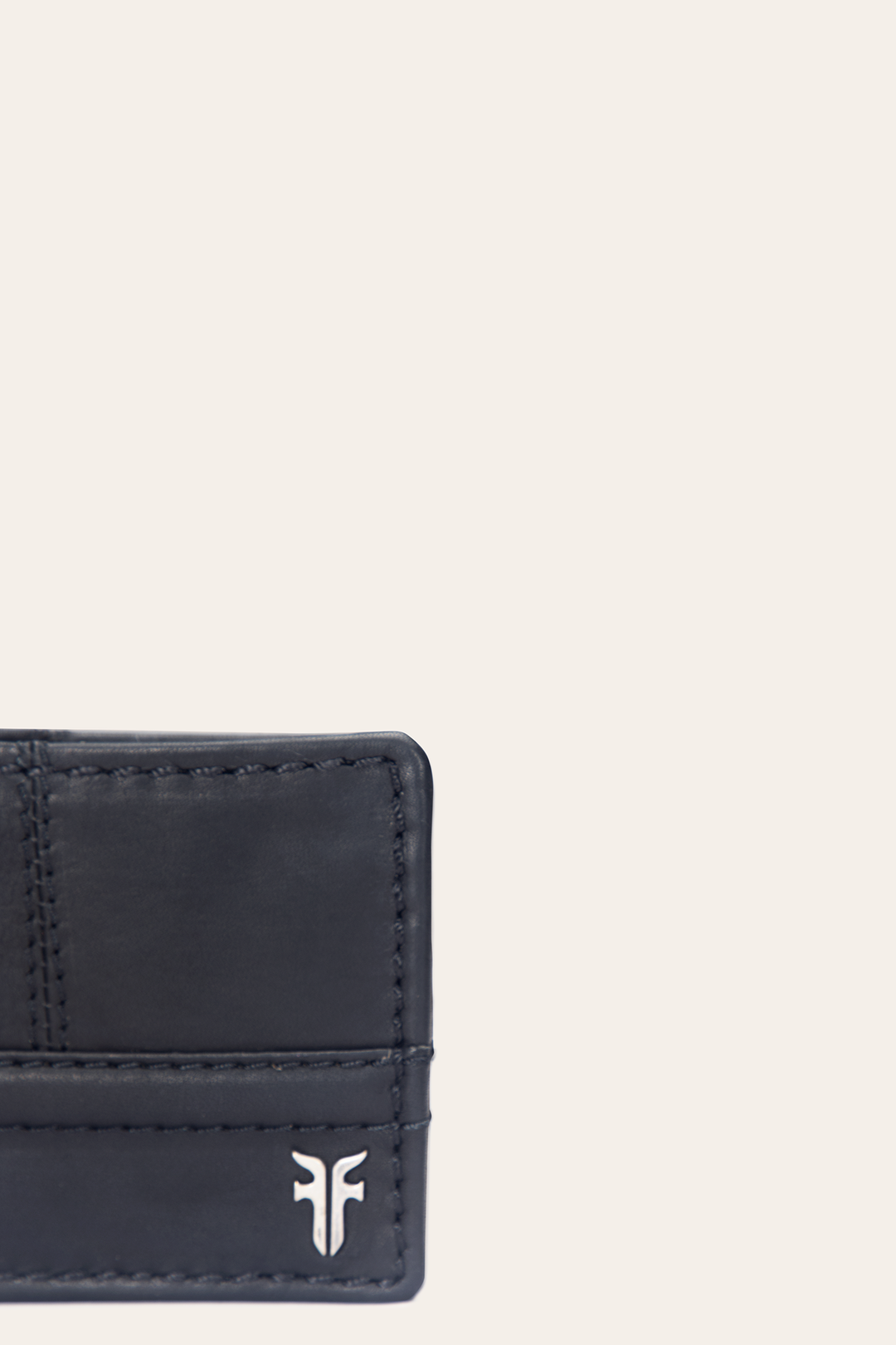 Nash Black Bifold With Foldout Cc - Black